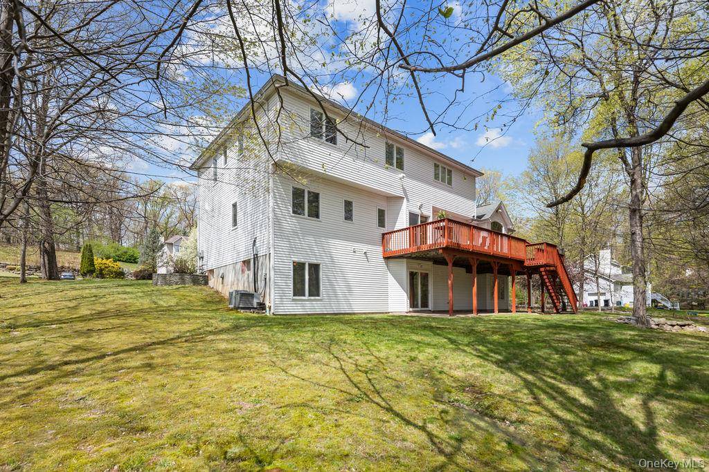 Casa de 5 Dormitorios en Venta en New City - Nueva York - EE. UU. - 4