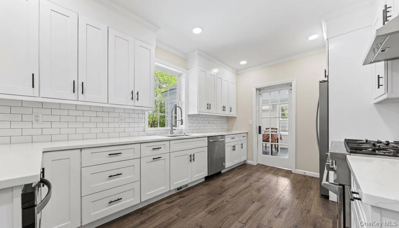 Casa de 5 Dormitorios en Venta en New Rochelle - Nueva York - EE. UU. - 6
