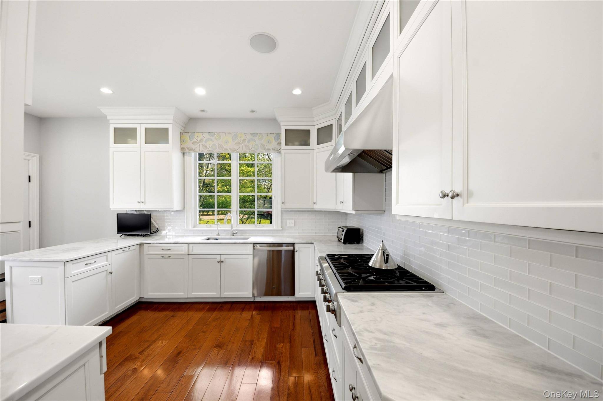 Casa de 5 Dormitorios en Venta en New Rochelle - Nueva York - EE. UU. - 6