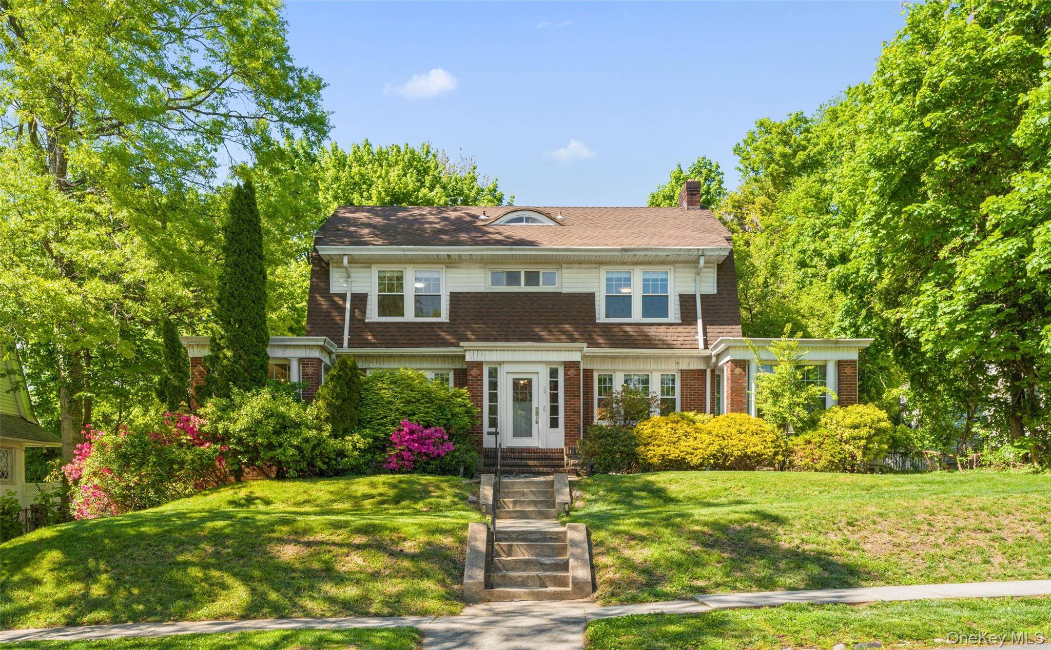 Casa de 5 Dormitorios en Venta en New Rochelle - Nueva York - EE. UU. - 1