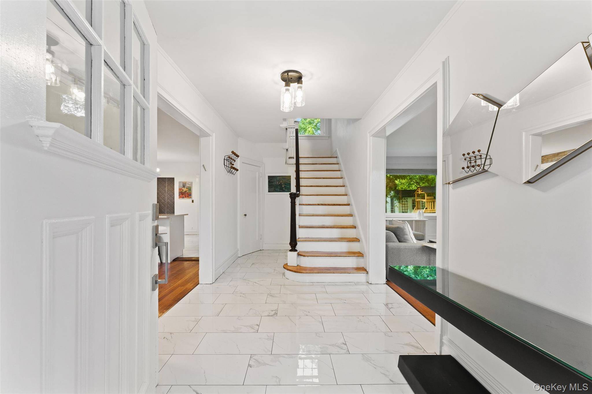 Casa de 5 Dormitorios en Venta en New Rochelle - Nueva York - EE. UU. - 3