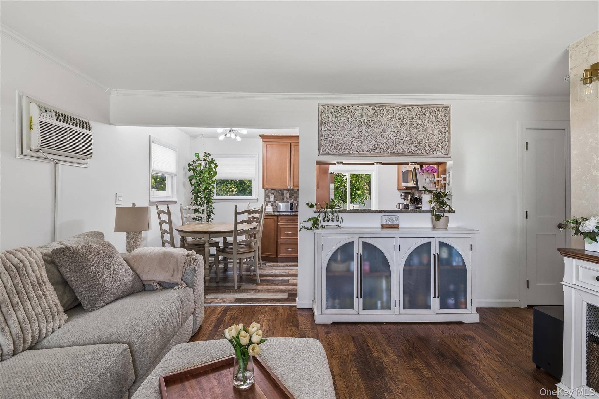 Casa de 5 Dormitorios en Venta en North Babylon, Nueva York, EE. UU. - 5