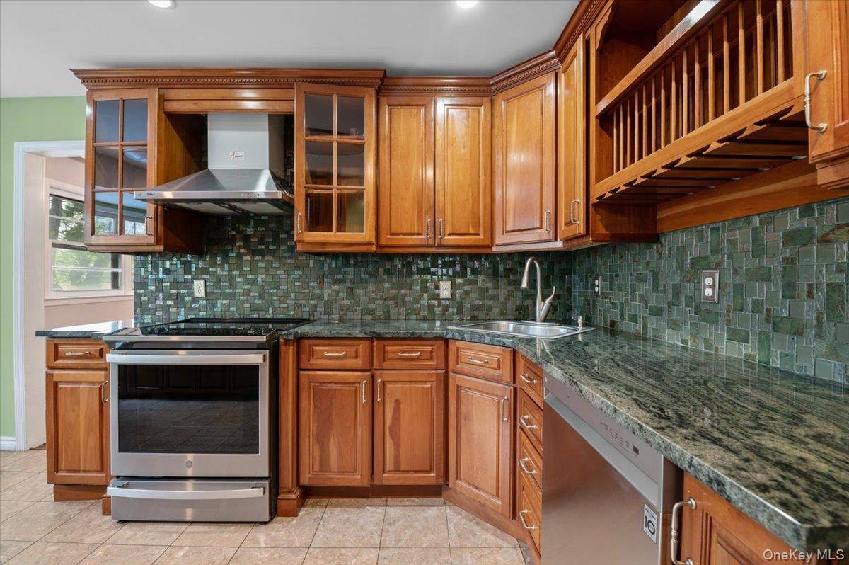 Casa de 5 Dormitorios en Venta en North Woodmere - Nueva York - EE. UU. - 6