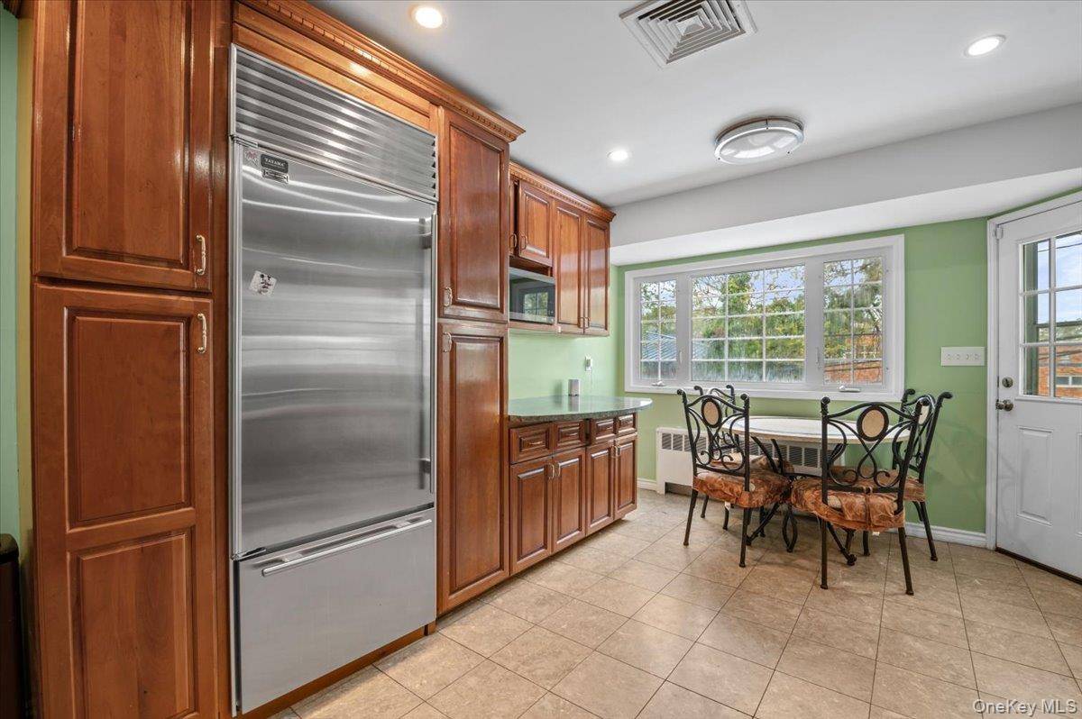 Casa de 5 Dormitorios en Venta en North Woodmere - Nueva York - EE. UU. - 7