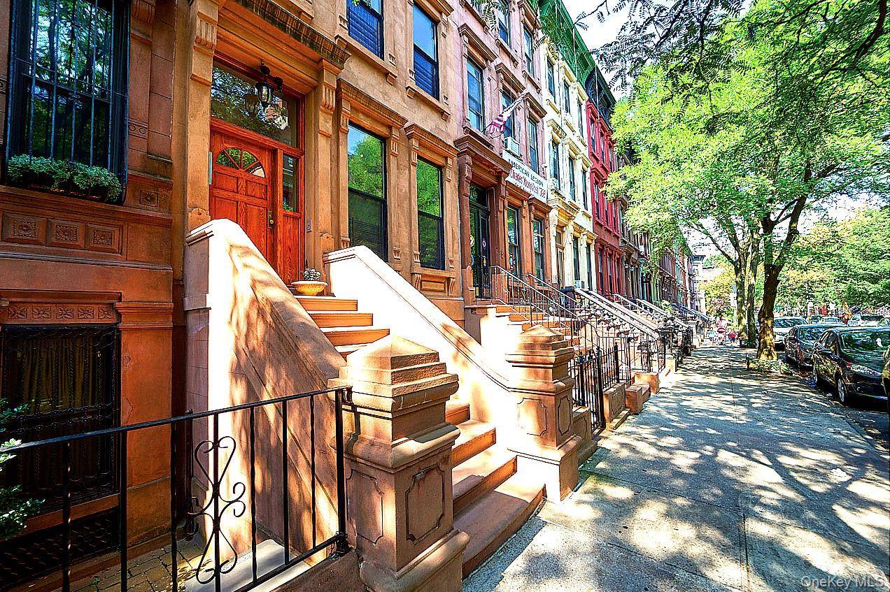 5 Bedroom Home for Sale in New York - Manhattan - New York - USA - 1