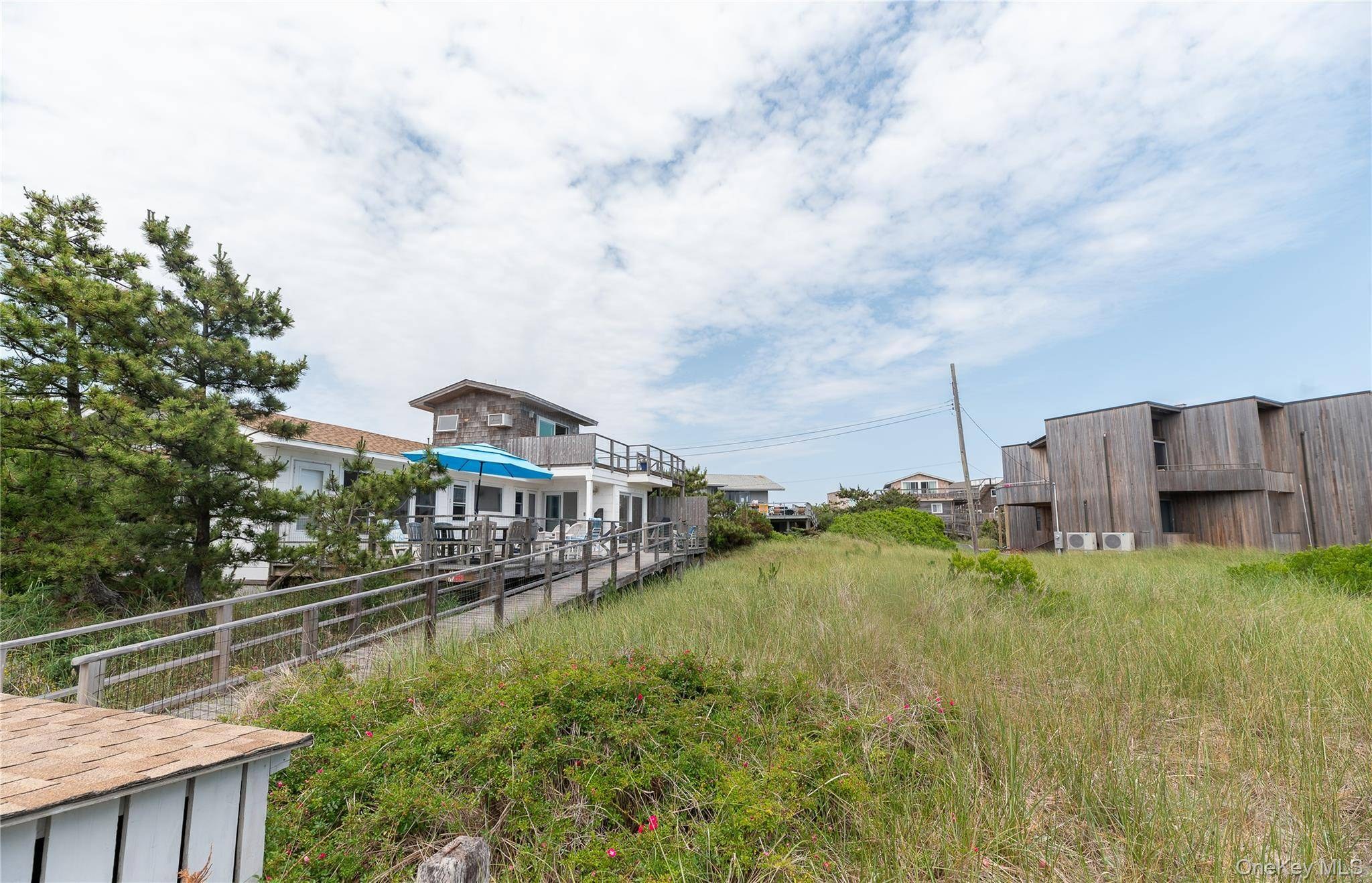 Casa de 5 Dormitorios en Venta en Ocean Beach, Fire Island, NY - 7
