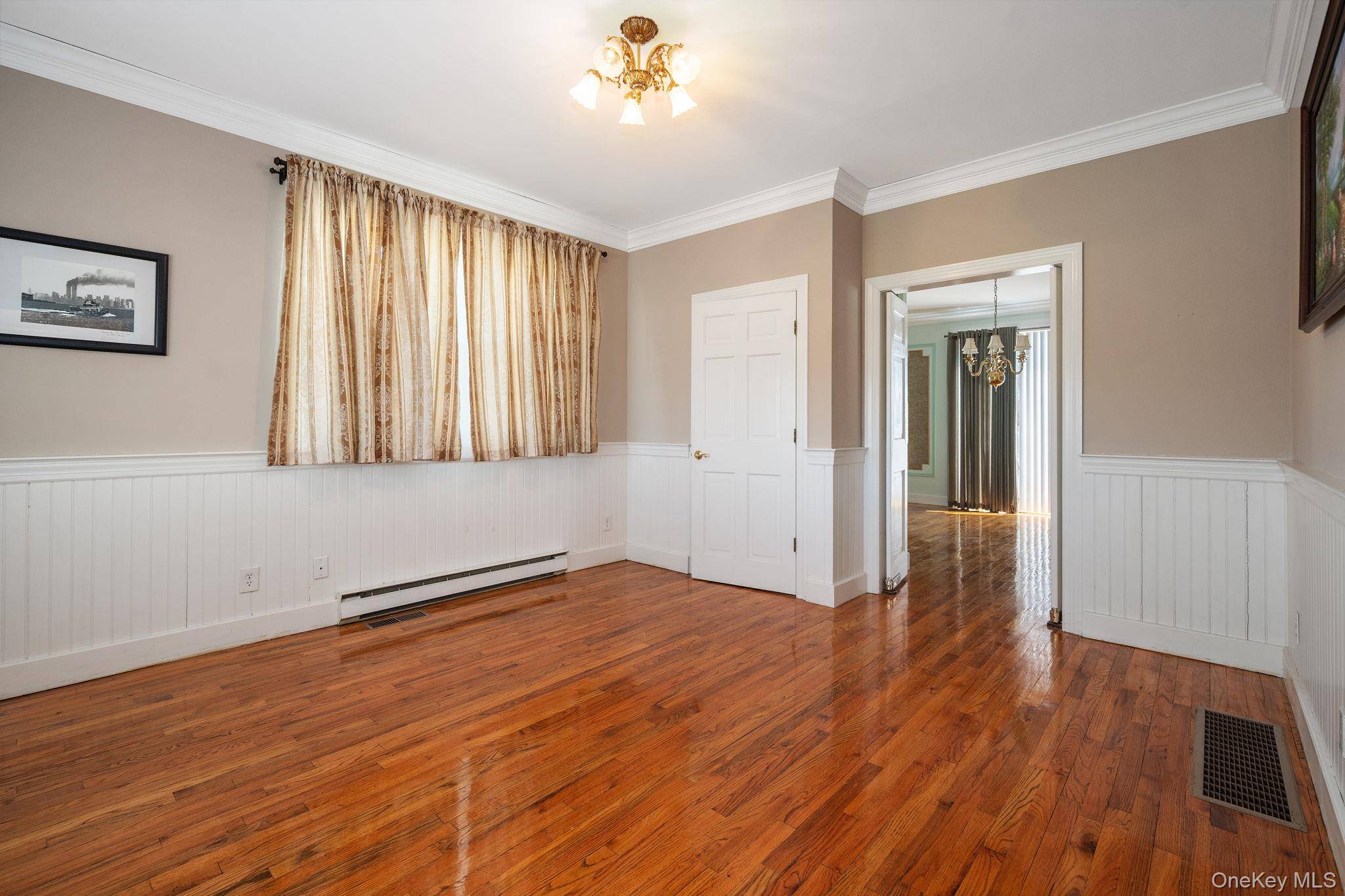 5 Bedroom Home for Sale in Other - New York - USA - 7