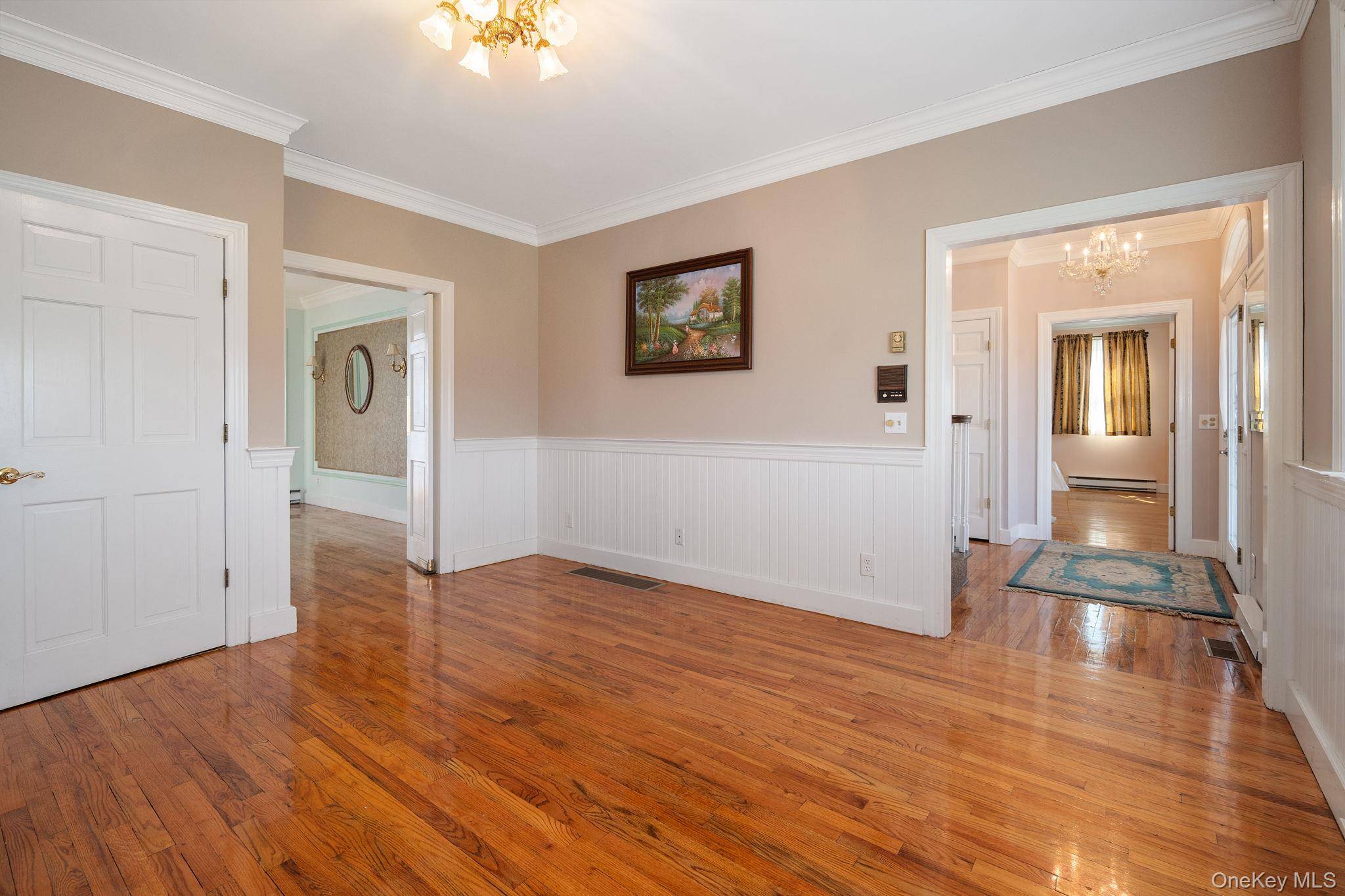 5 Bedroom Home for Sale in Other - New York - USA - 8
