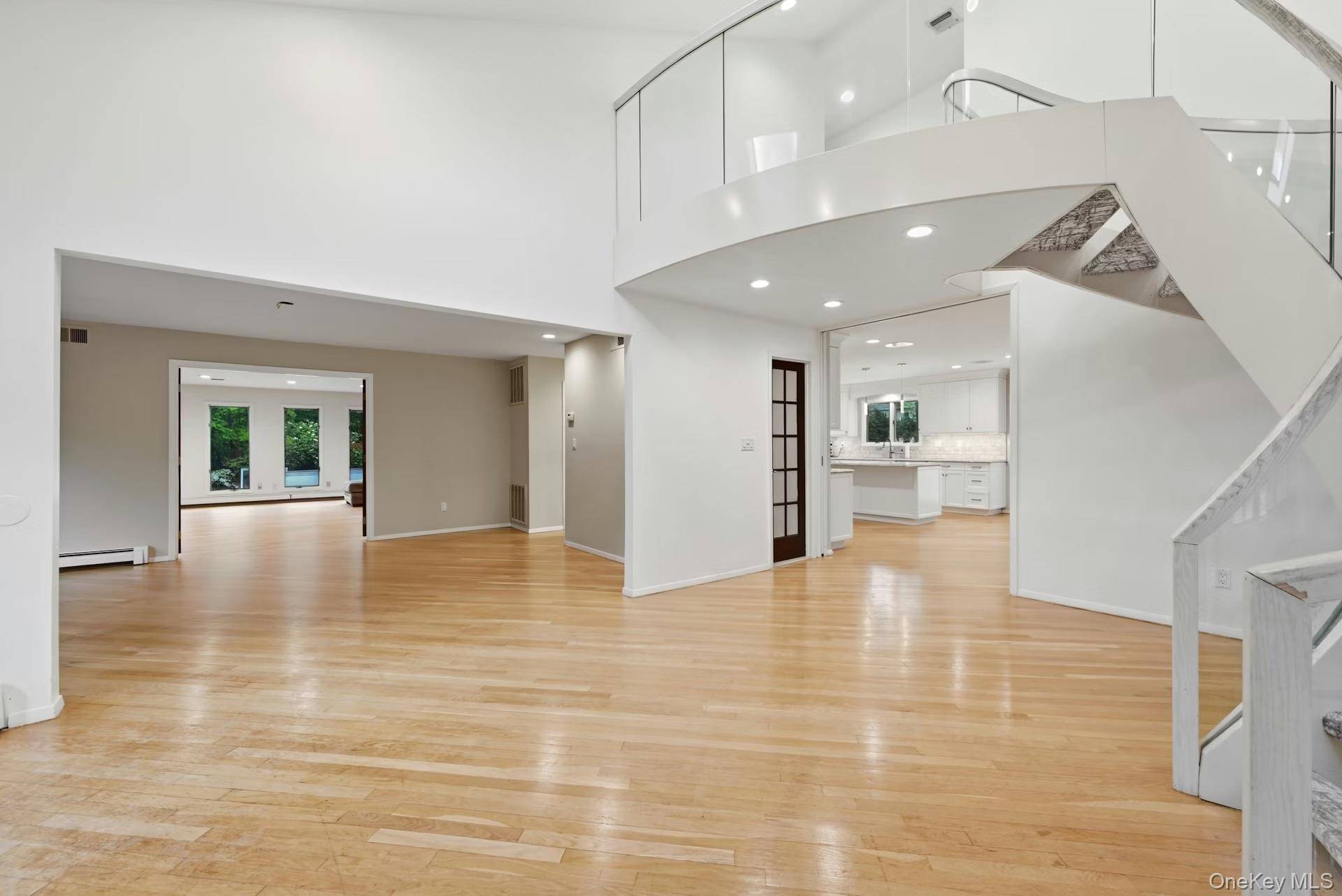 Casa de 5 Dormitorios en Venta en Oyster Bay - Nueva York - EE. UU. - 5