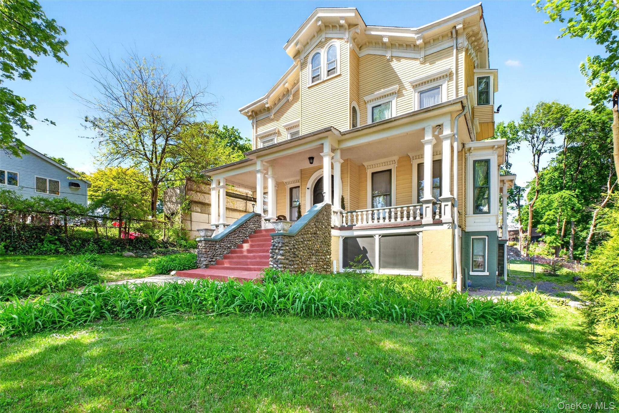 Casa de 5 Dormitorios en Venta en Peekskill - Nueva York - EE. UU. - 1