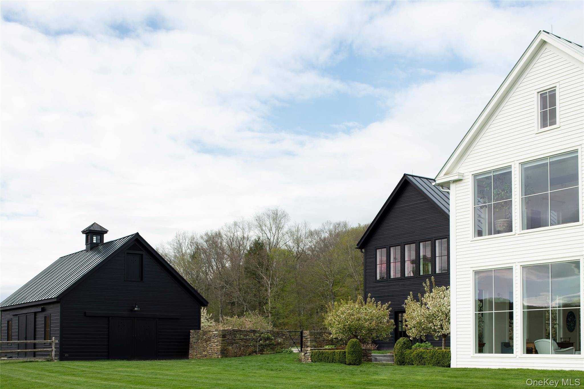 Casa con 5 Dormitorios en Venta en Pine Plains - Nueva York - EE. UU. - 1