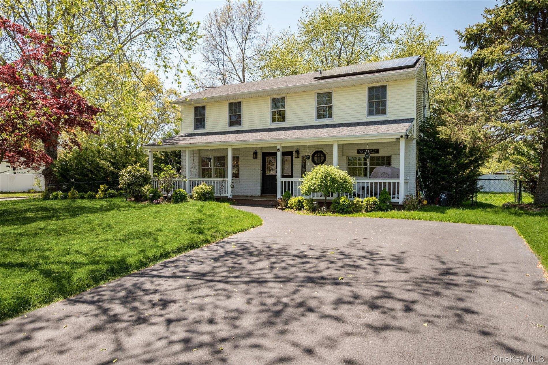 Casa com 5 Quartos à Venda em Port Jefferson Station - Nova Iorque - EUA - 2