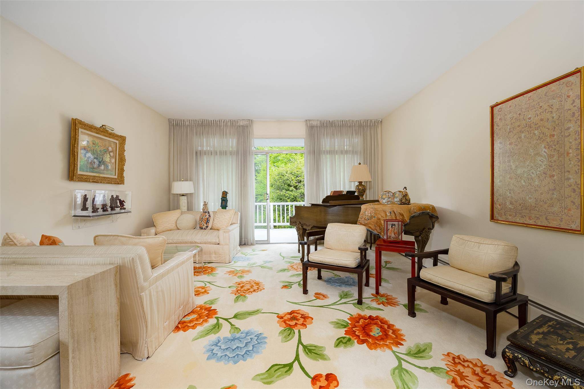 5 Bedroom Home for Sale in Poughkeepsie - New York - USA - 8