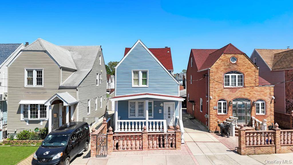 Casa com 5 Quartos à Venda em Queens Village - Nova Iorque - EUA - 1