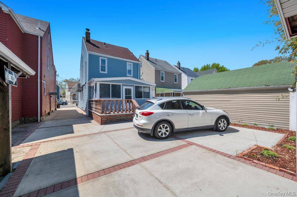 Casa com 5 Quartos à Venda em Queens Village - Nova Iorque - EUA - 3