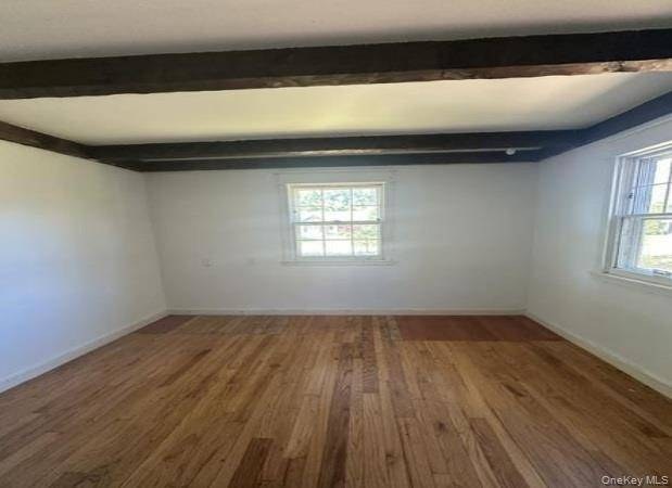 Casa com 5 Quartos à Venda em Riverhead - Nova Iorque - EUA - 3