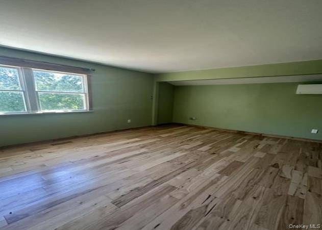 Casa com 5 Quartos à Venda em Riverhead - Nova Iorque - EUA - 6
