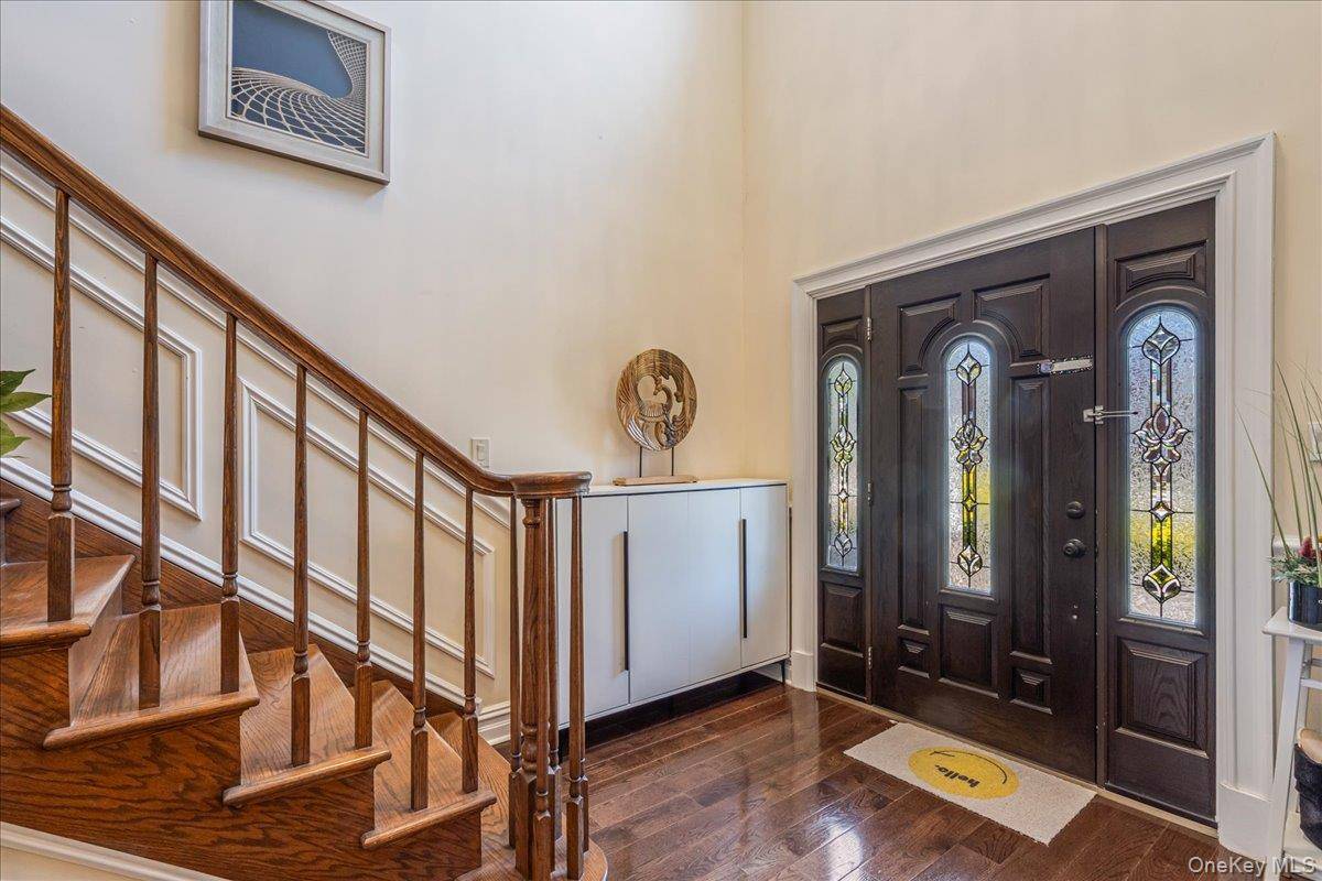 Casa de 5 Dormitorios en Venta en Roslyn Heights - Nueva York - EE. UU. - 5