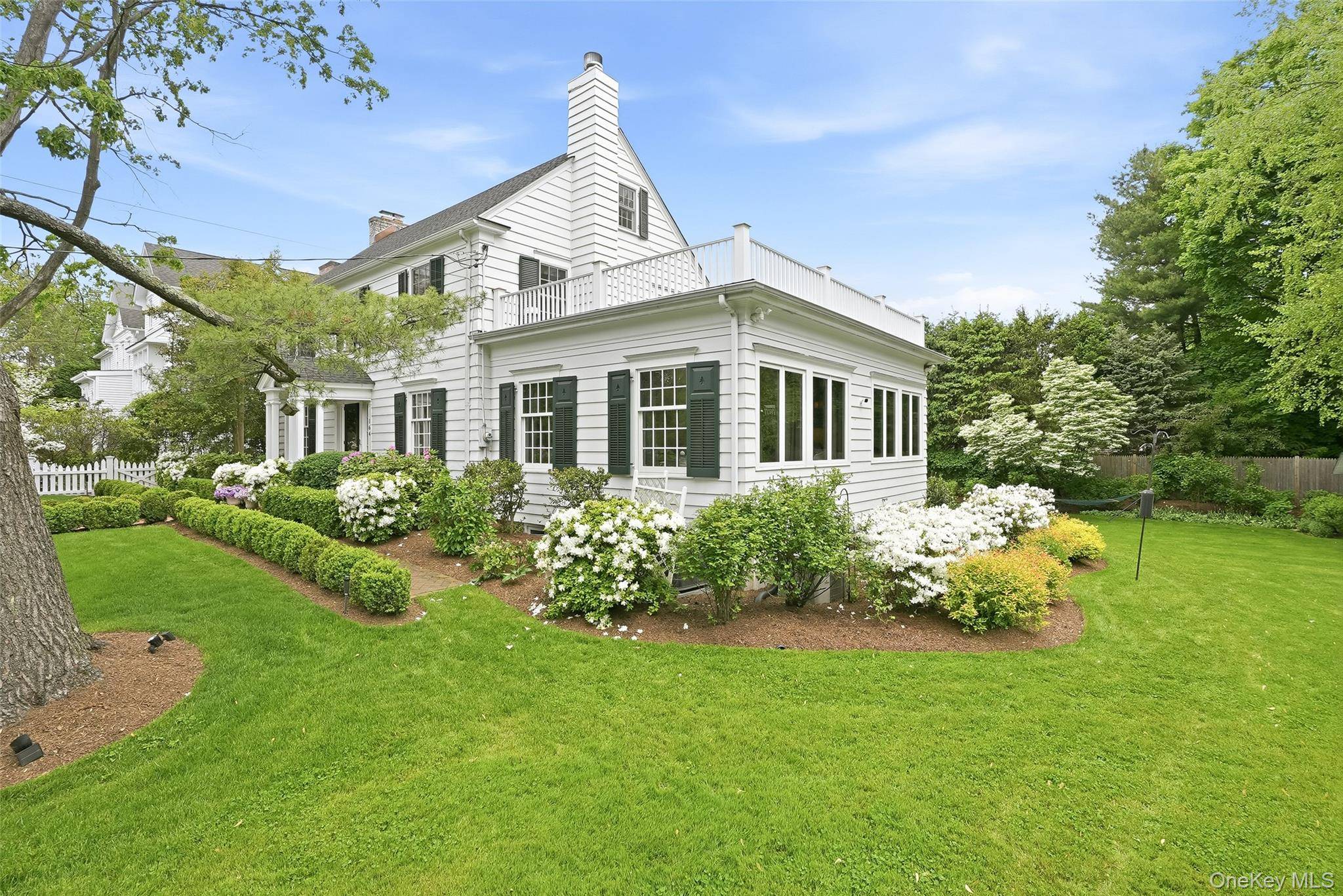 5 Bedroom Home for Sale in RYE - New York - USA - 3