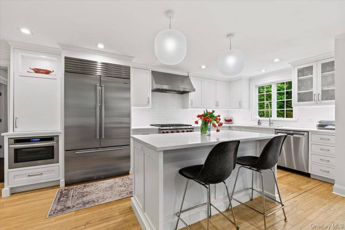 5 Bedroom Home for Sale in RYE - New York - USA - 7