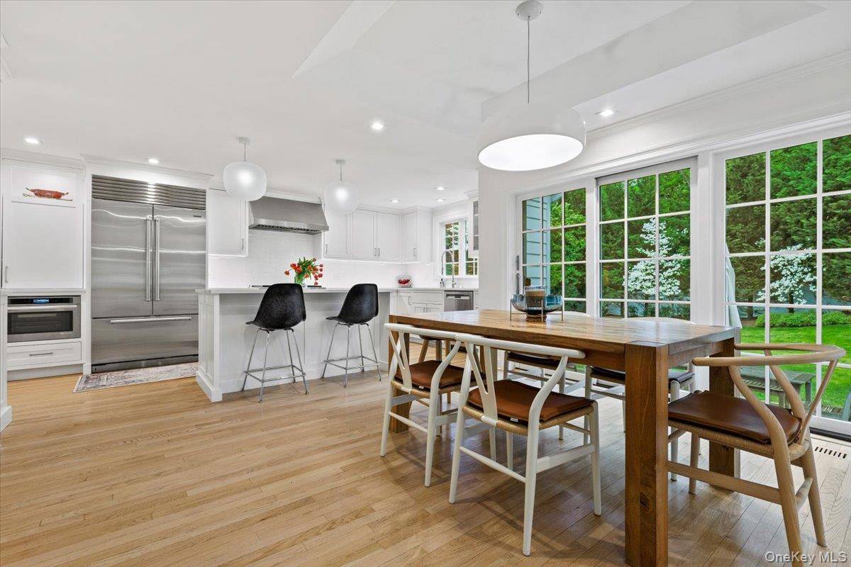 5 Bedroom Home for Sale in RYE - New York - USA - 8