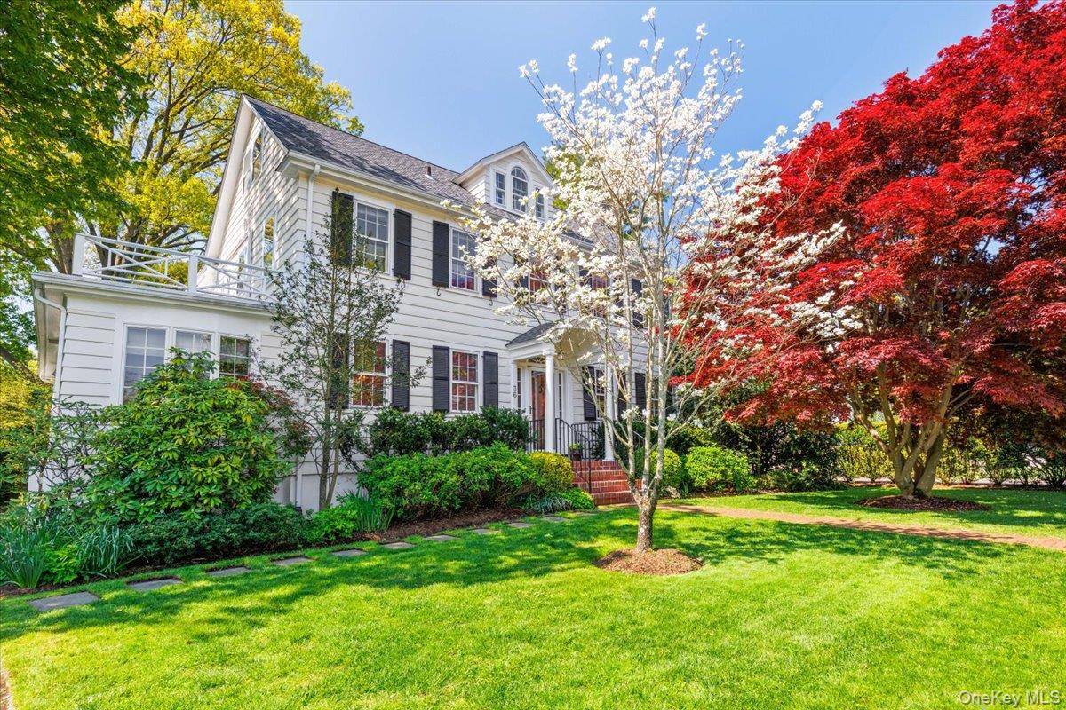 5 Bedroom Home for Sale in RYE - New York - USA - 1