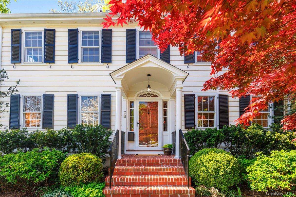 5 Bedroom Home for Sale in RYE - New York - USA - 2