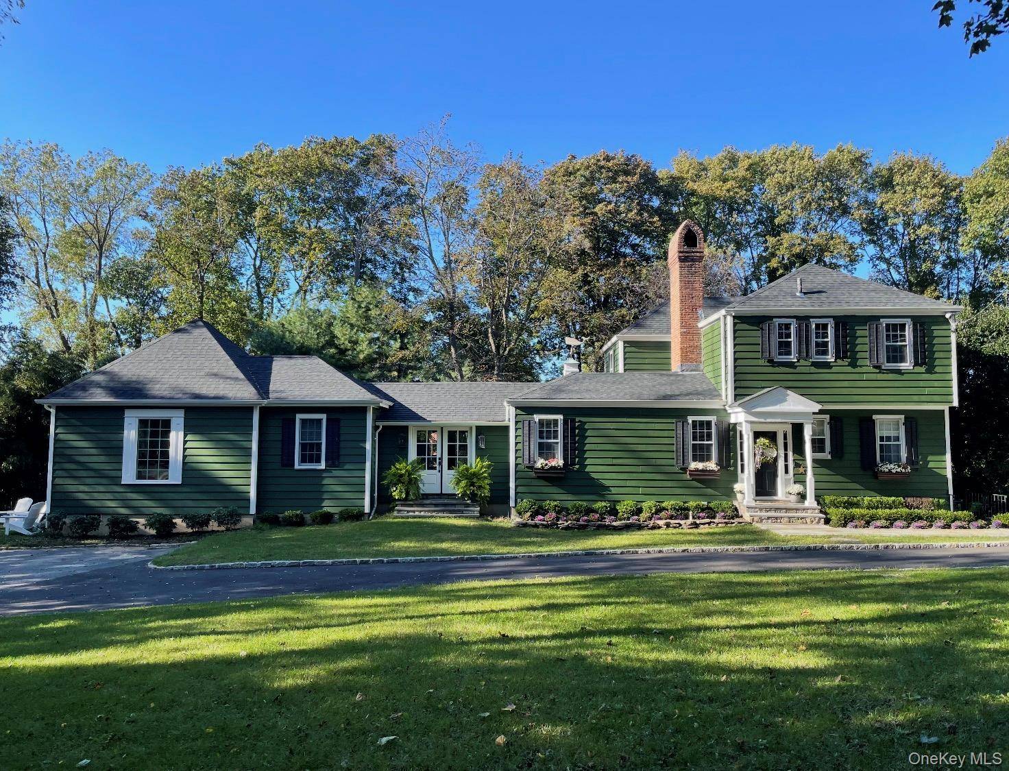 Casa de 5 Dormitorios en Venta en Setauket - Nueva York - EE. UU. - 1