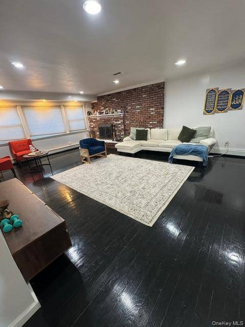 Casa de 5 Dormitorios en Venta en Smithtown - Nueva York - EE. UU. - 2