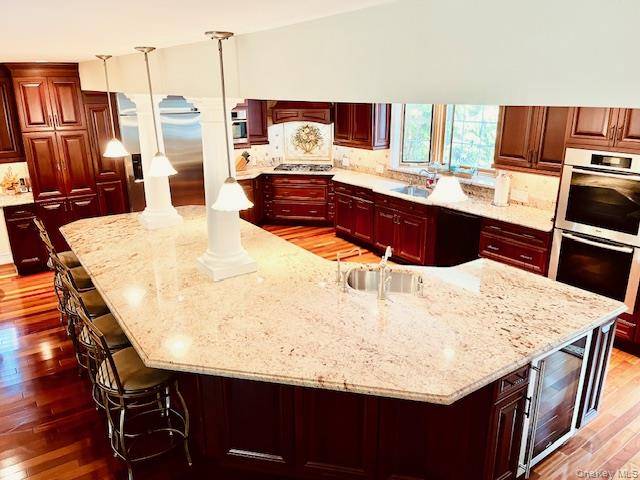 Casa com 5 Quartos à Venda em Smithtown - Nova Iorque - EUA - 3