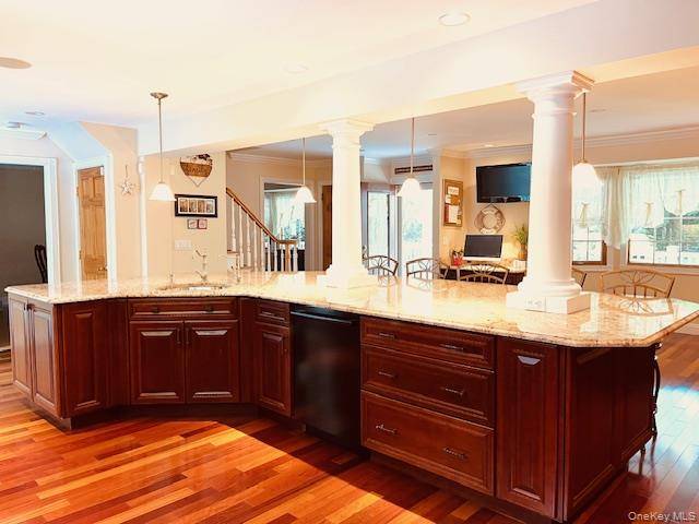 Casa com 5 Quartos à Venda em Smithtown - Nova Iorque - EUA - 5