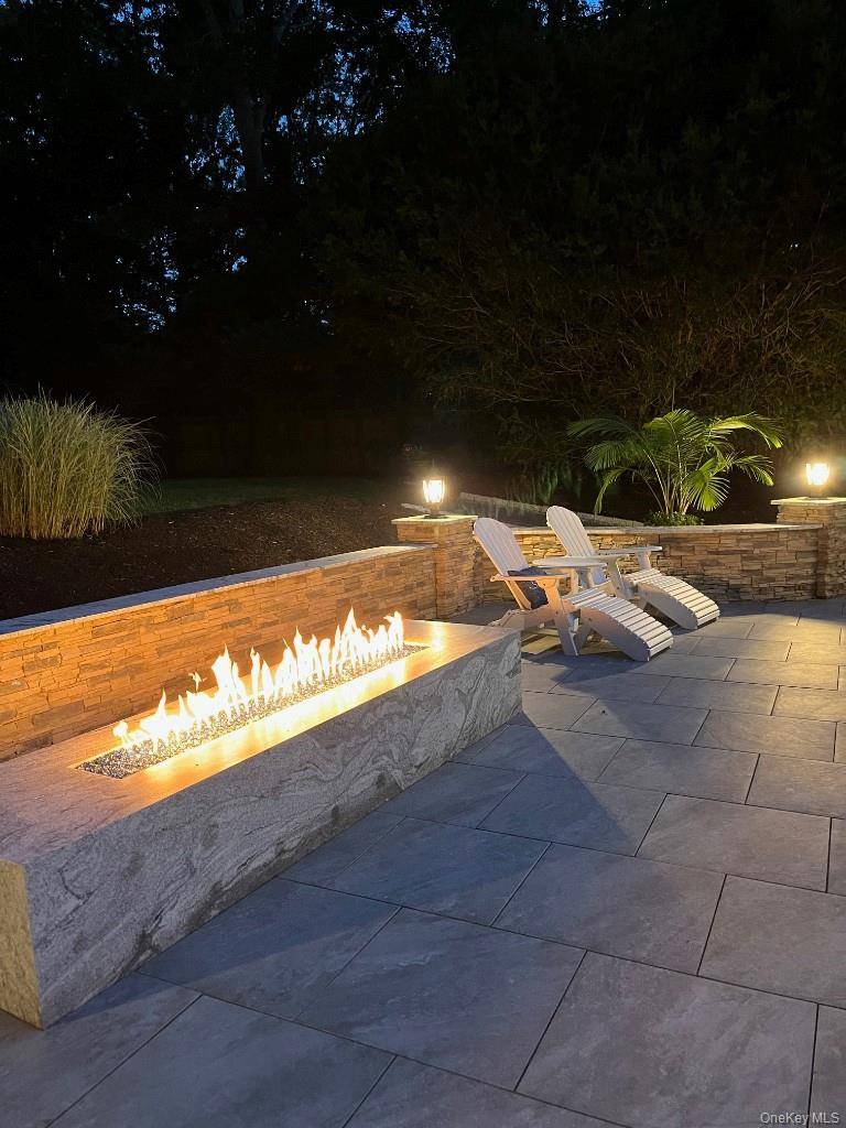 Casa com 5 Quartos à Venda em Smithtown - Nova Iorque - EUA - 8