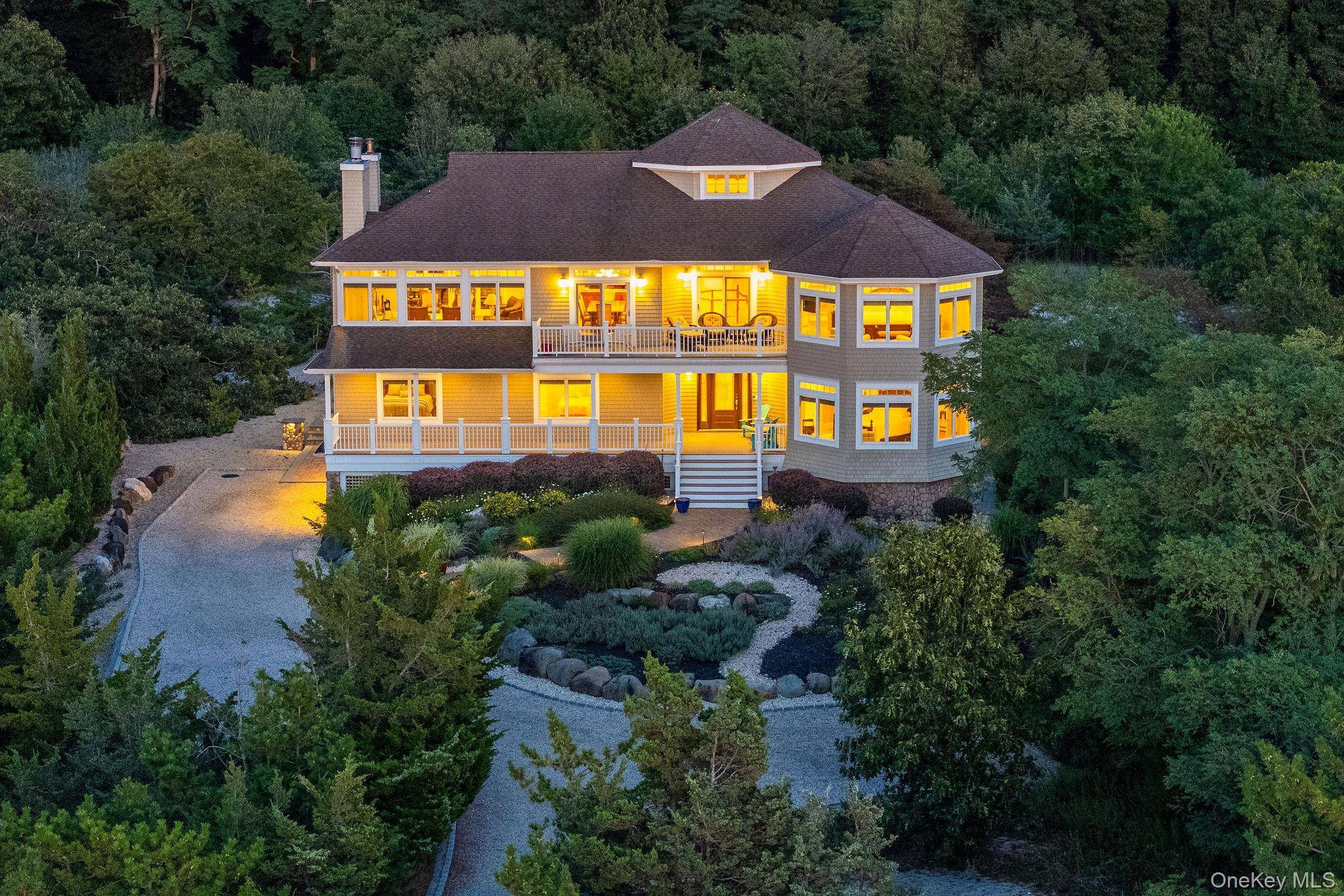 Casa com 5 Quartos à Venda em Southold - Nova Iorque - EUA - 1