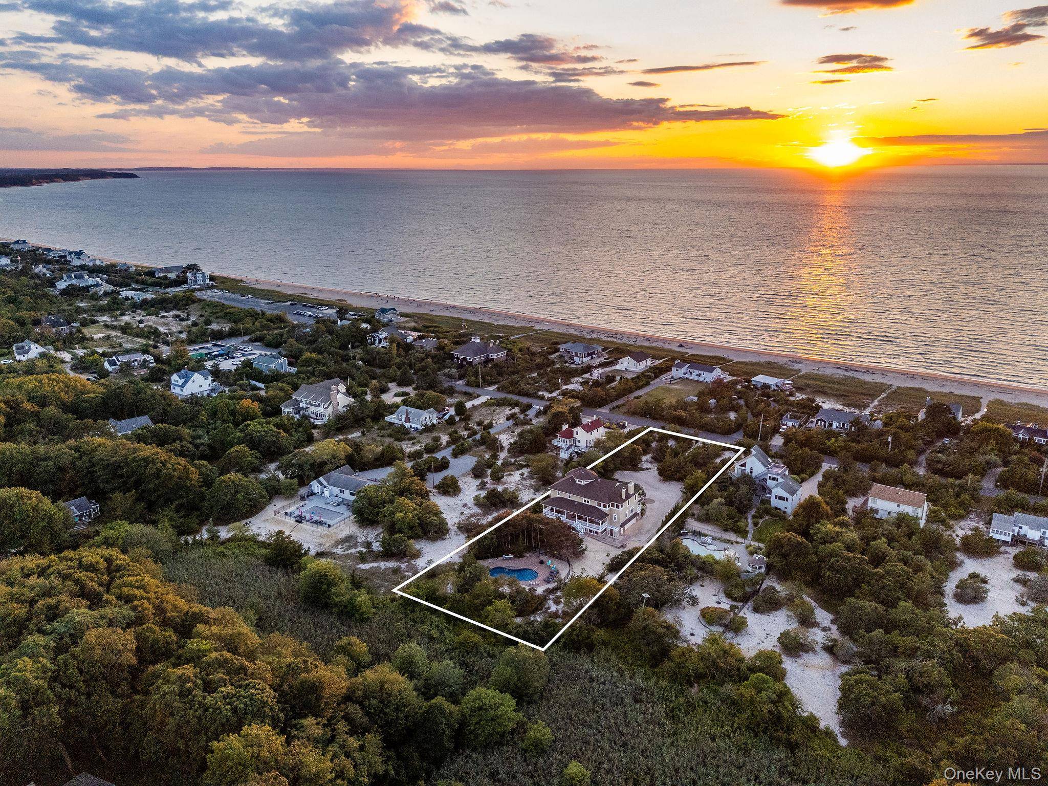 Casa com 5 Quartos à Venda em Southold - Nova Iorque - EUA - 4