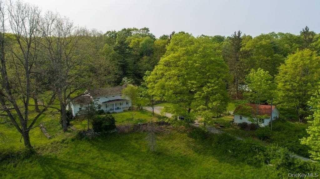 Casa com 5 Quartos à Venda em Stanfordville - Nova Iorque - EUA - 3