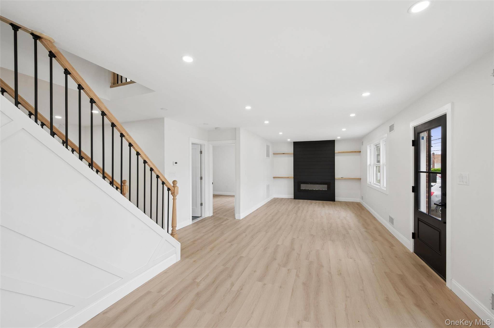 Casa com 5 Quartos à Venda em Uniondale - Nova Iorque - EUA - 5