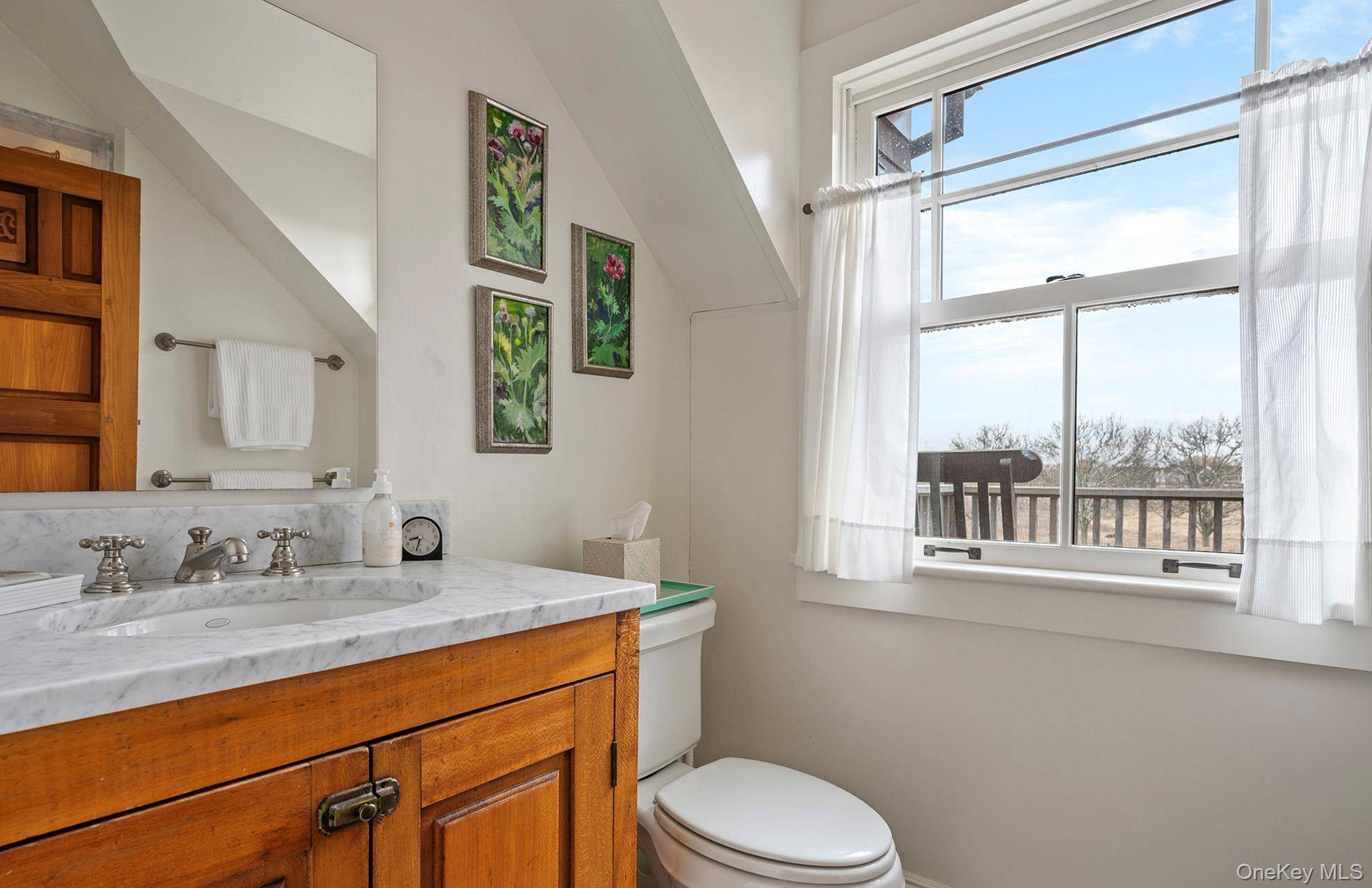 5 Bedroom Home for Sale in Water Mill - NY - USA - 5