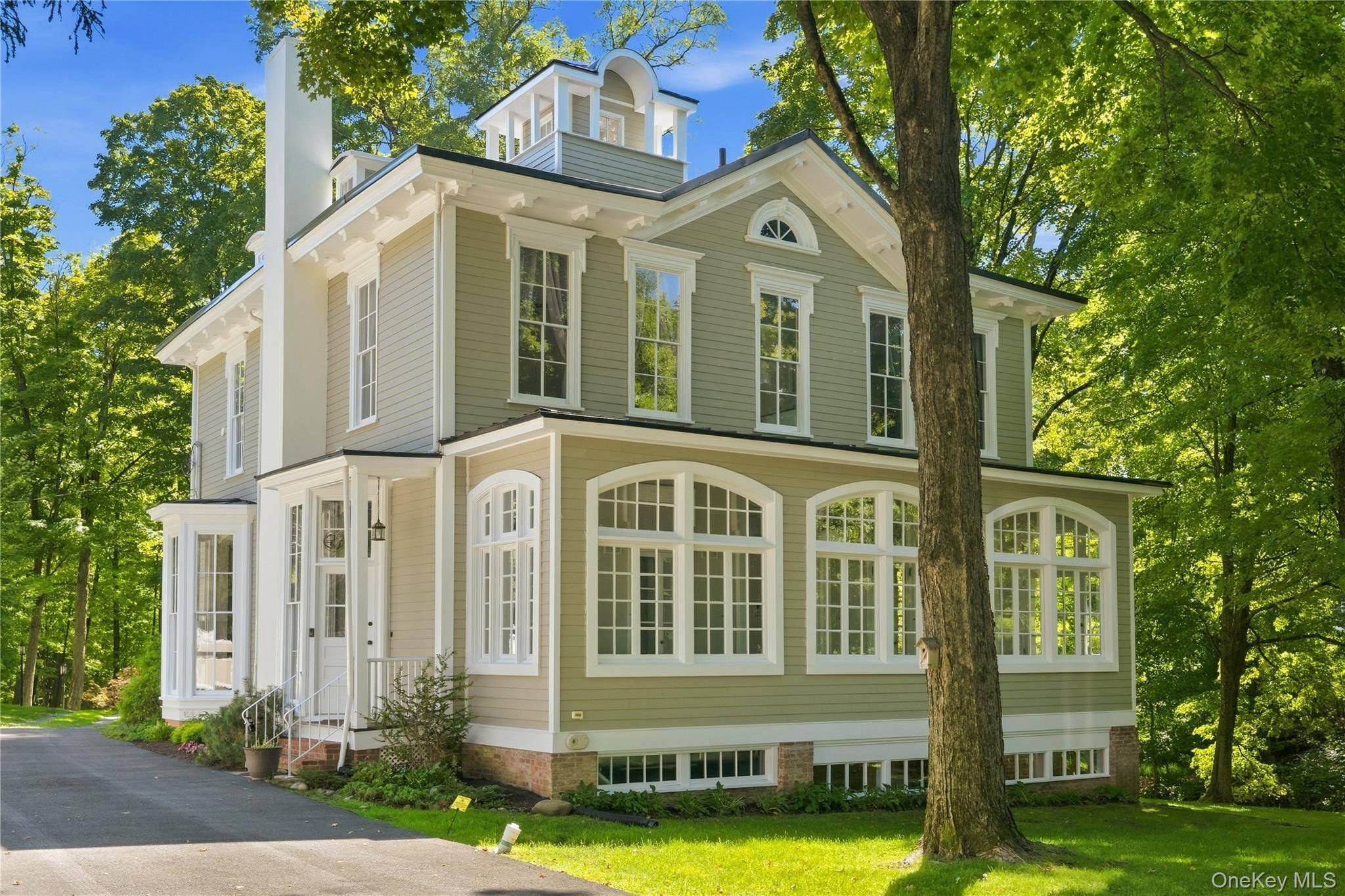 Casa com 5 Quartos à Venda em West Nyack - Nova Iorque - EUA - 2