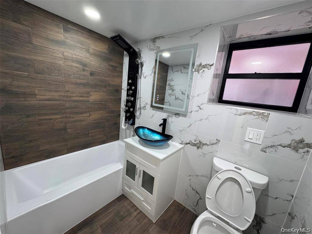 Casa com 5 Quartos à Venda em Whitestone - Nova Iorque - EUA - 7