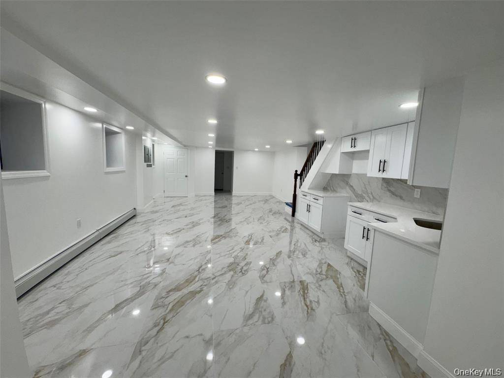 Casa com 5 Quartos à Venda em Whitestone - Nova Iorque - EUA - 8