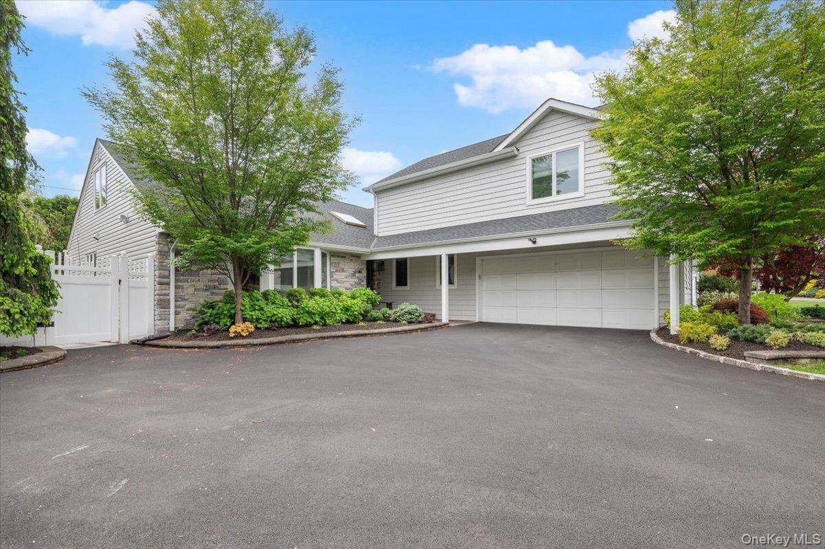 Casa com 5 Quartos à Venda em Woodbury - Nova Iorque - EUA - 2