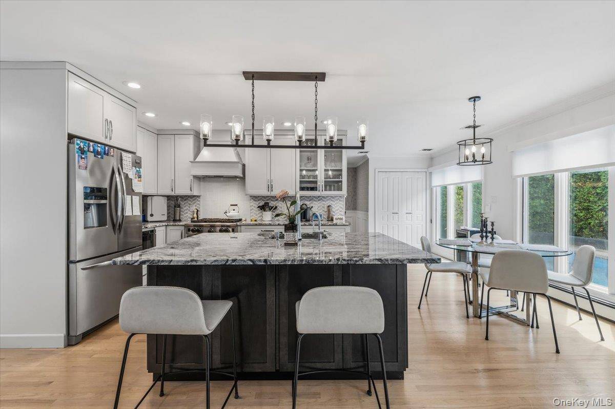Casa com 5 Quartos à Venda em Woodbury - Nova Iorque - EUA - 6