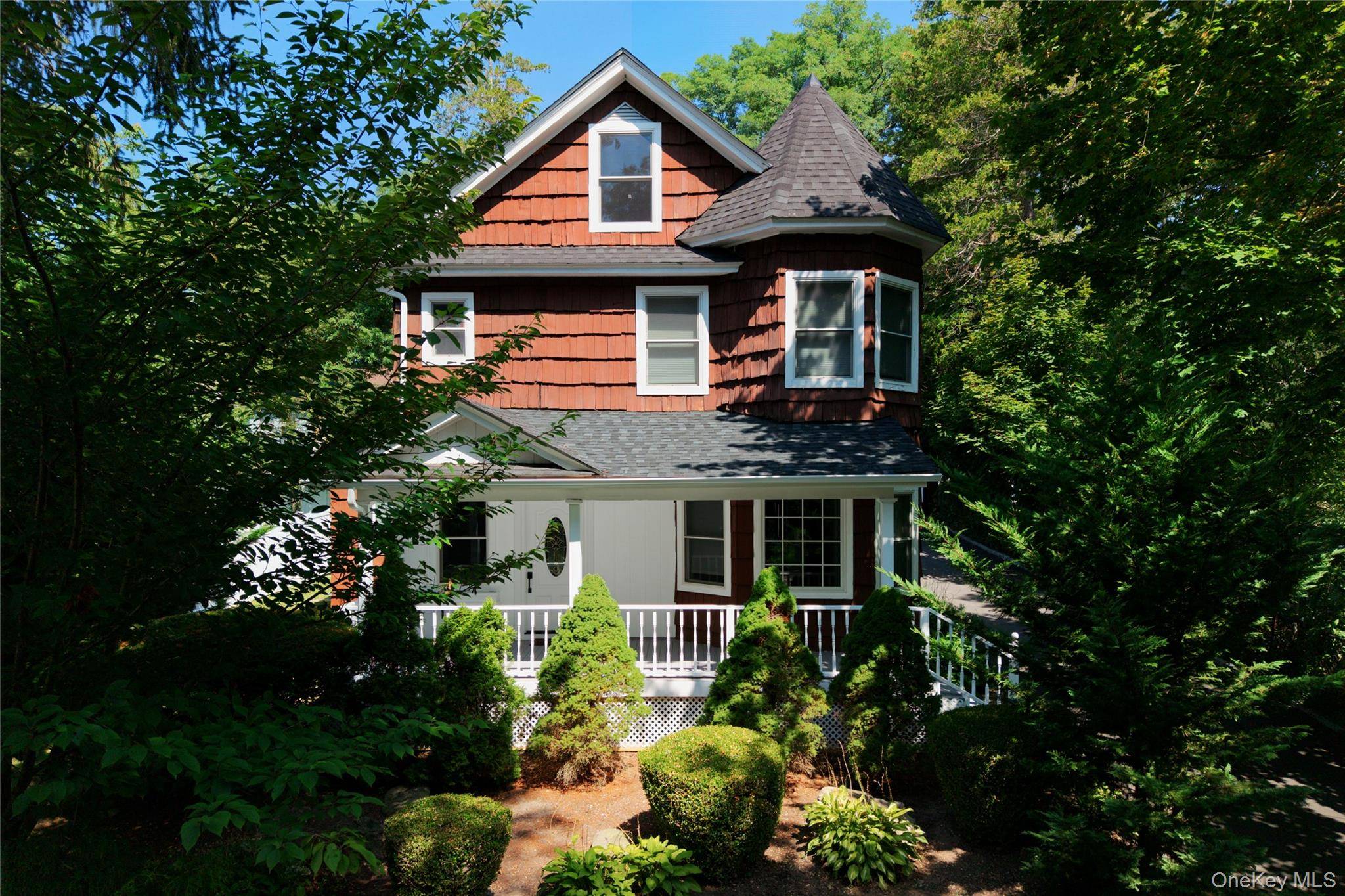 Casa com 5 Quartos à Venda em Woodbury - Nova Iorque - EUA - 2