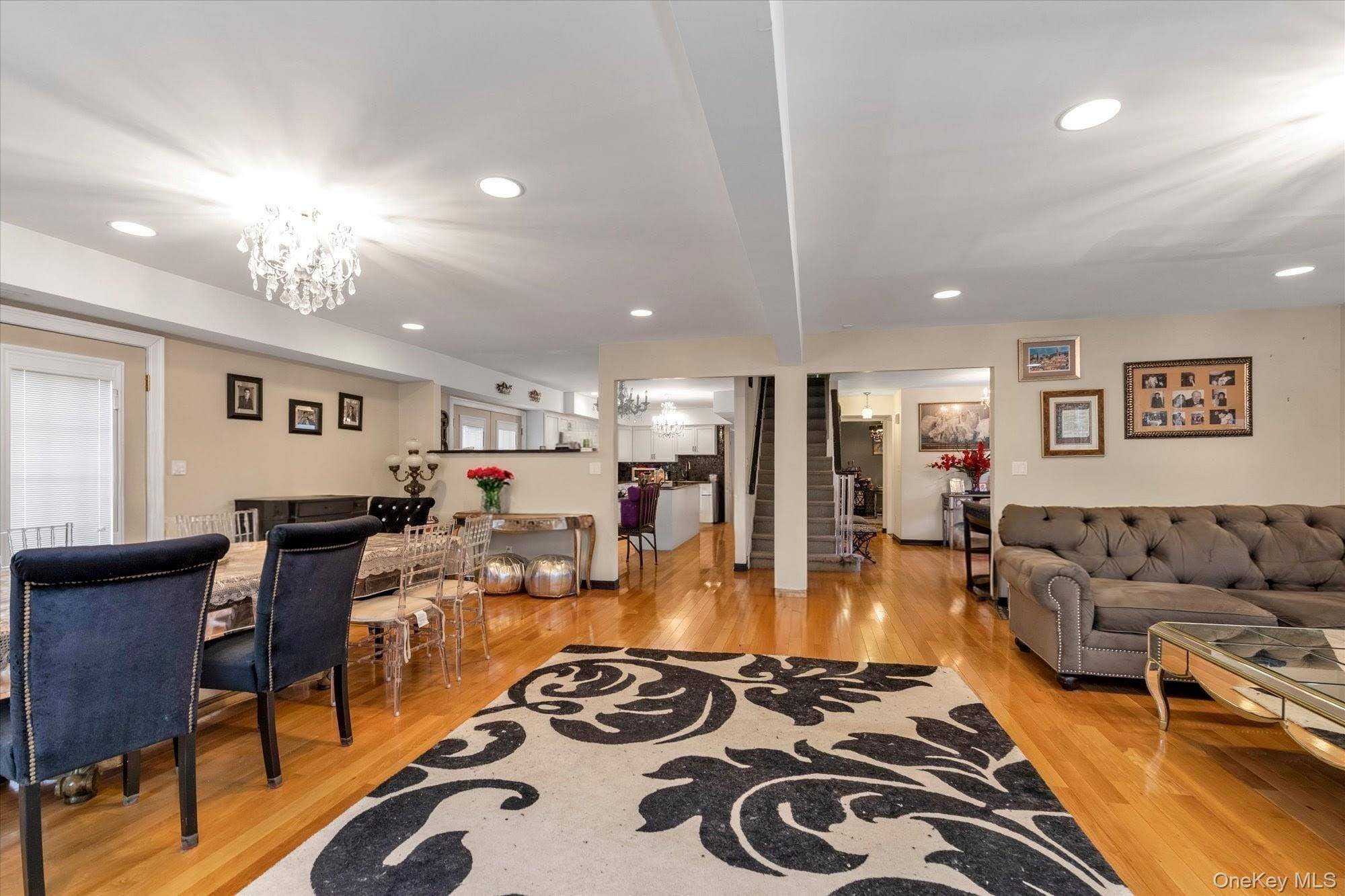 Casa de 5 Dormitorios en Venta en Woodsburgh - Nueva York - EE. UU. - 6
