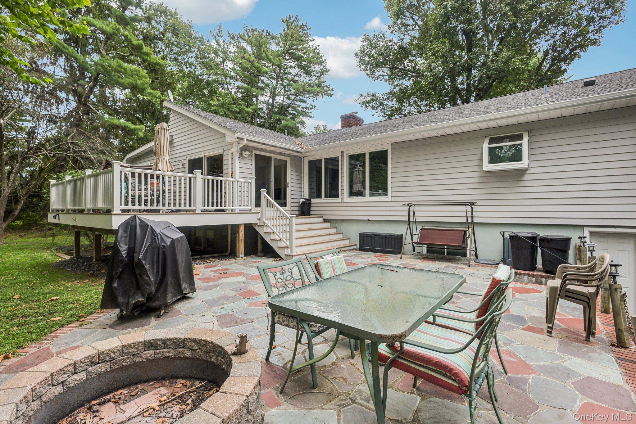 Casa com 5 Quartos à Venda em Yorktown Heights - Nova Iorque - EUA - 3