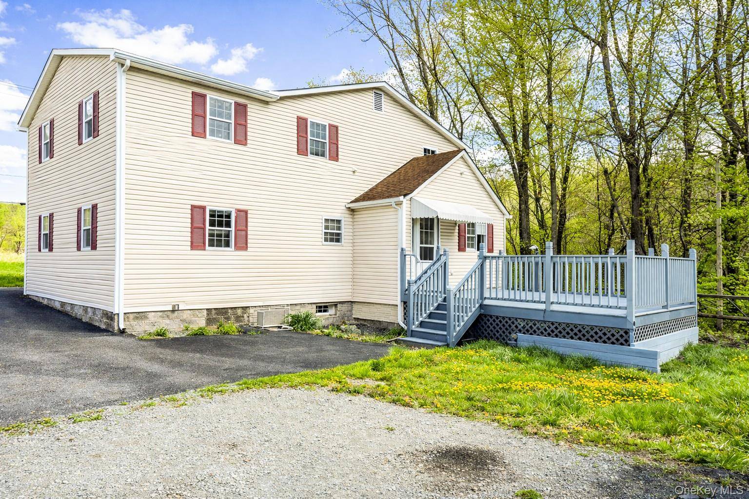 Casa de 5 Dormitorios en Venta en Youngsville - Nueva York - EE. UU. - 3