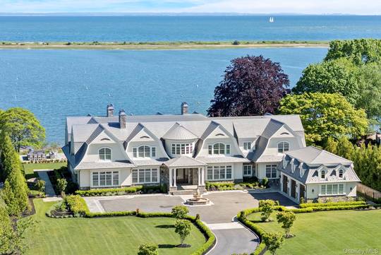 Maison de 6 Chambres au Bord de l'Eau à Vendre à East Setauket - NY - USA - 6