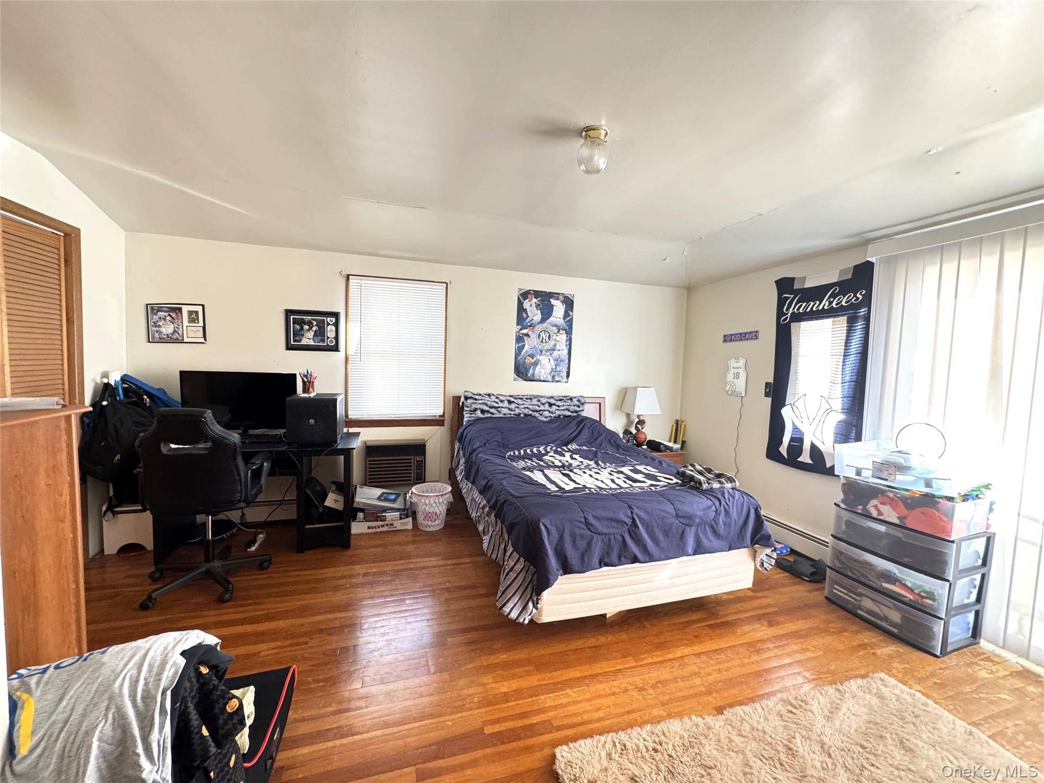 Casa com 6 Quartos à Beira-Mar à Venda em Howard Beach - Nova Iorque - EUA - 8