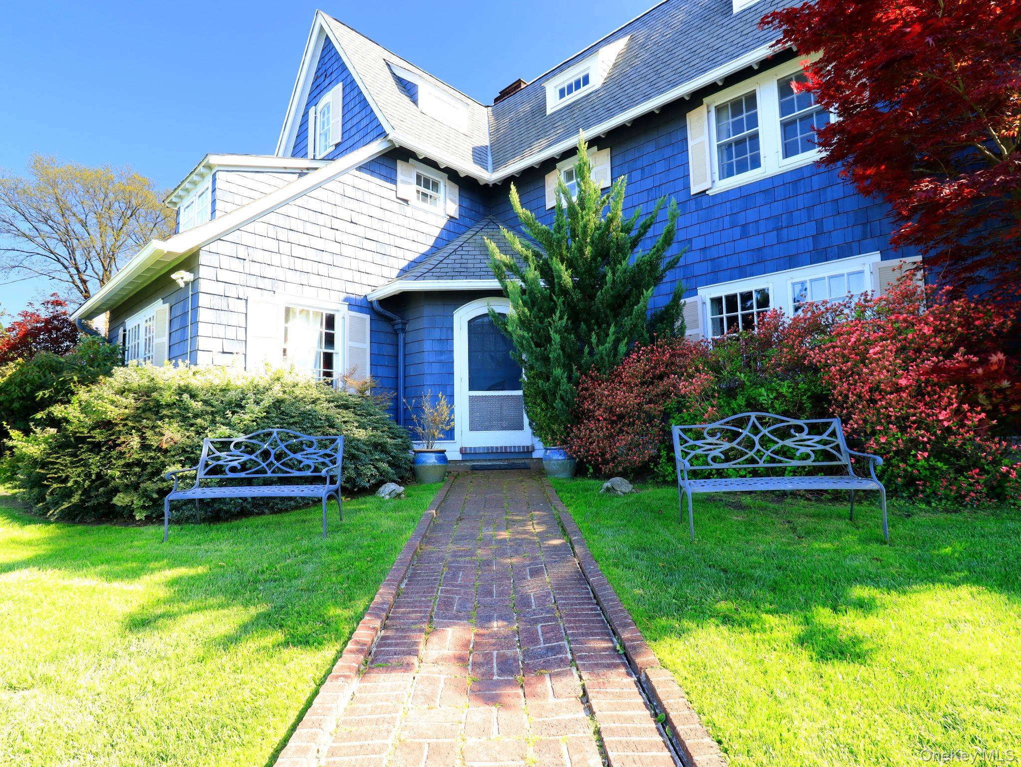 Casa de 6 Dormitorios Frente al Mar en Venta en Little Neck - Nueva York - EE. UU. - 4