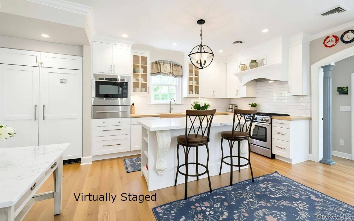 Casa de 6 Dormitorios Frente al Mar en Venta en Little Neck - Nueva York - EE. UU. - 6